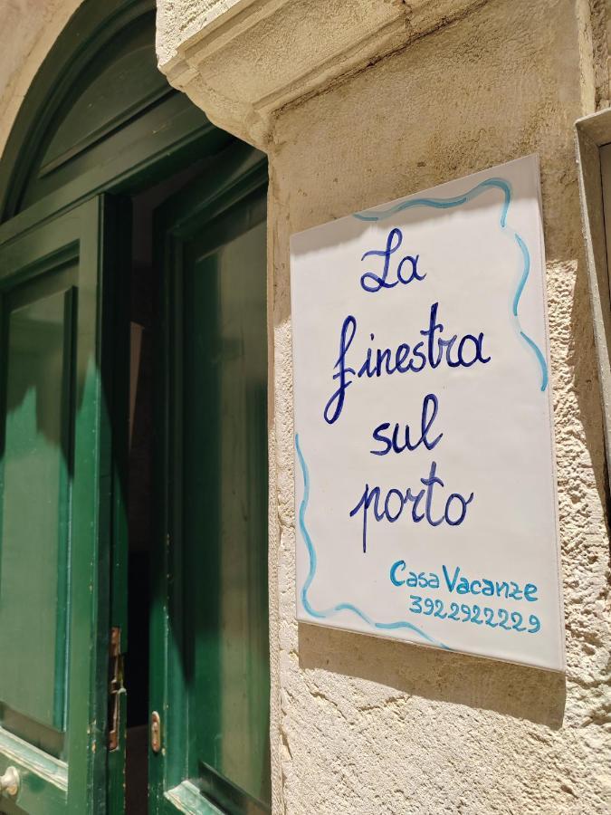 Ferienwohnung La Finestra Sul Porto Trani Exterior foto
