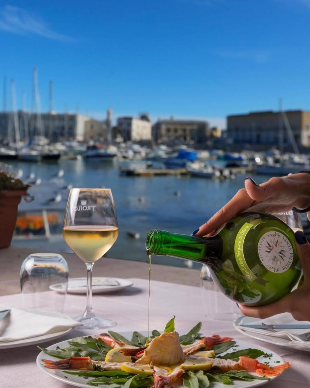 Ferienwohnung La Finestra Sul Porto Trani Exterior foto